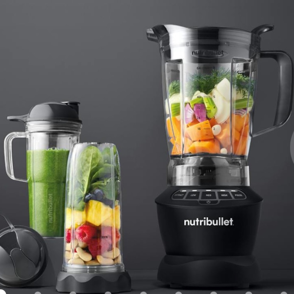 Still in Box-- Nutribullet Blender 1200 Watts-- Never used